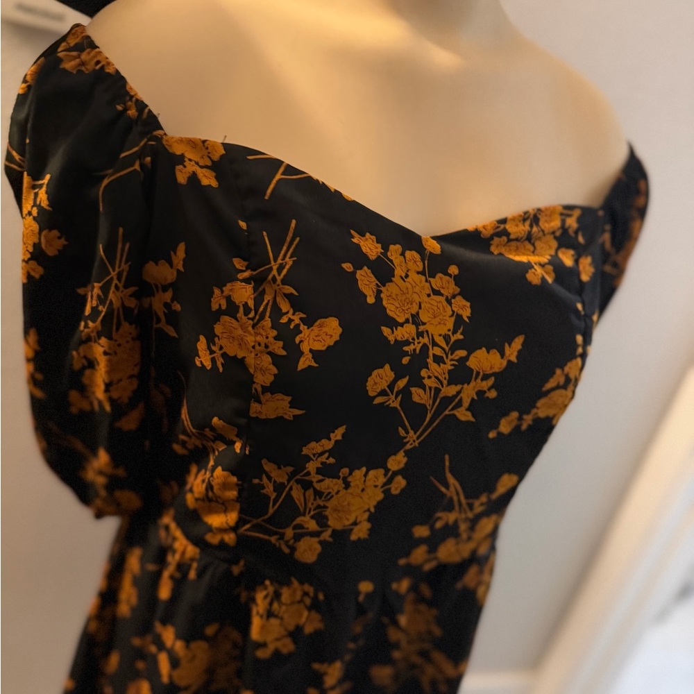 Floral Black and brown Dress - Picture 2 of 3